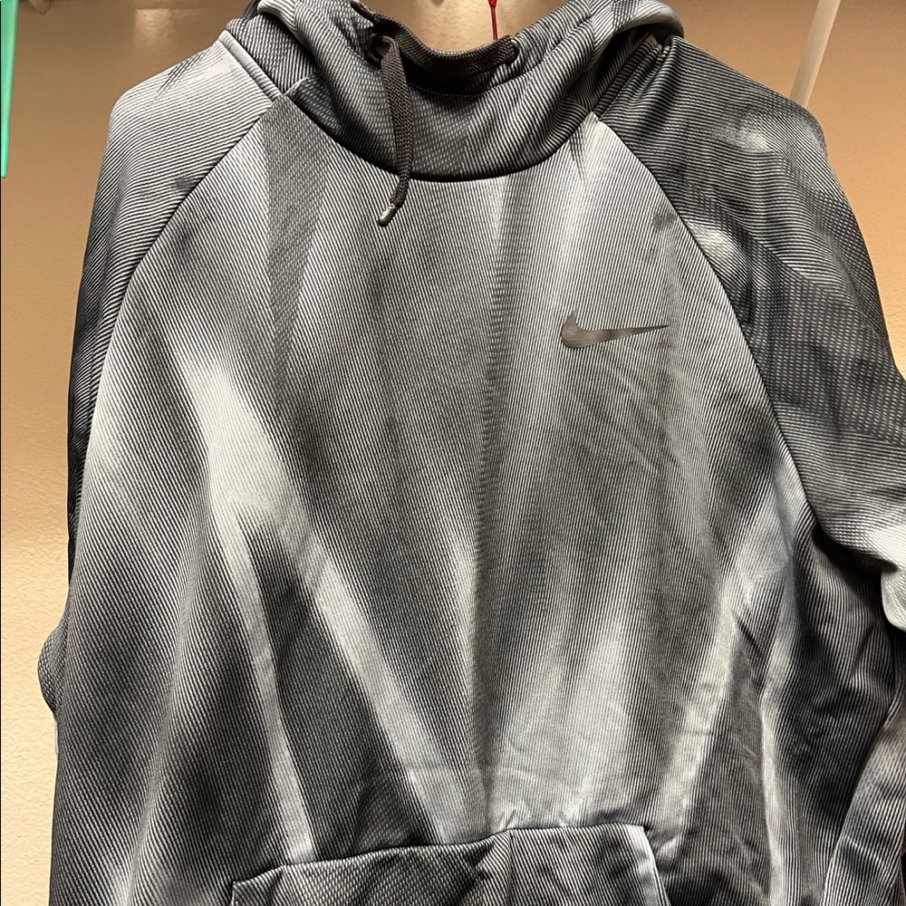 nike pullover